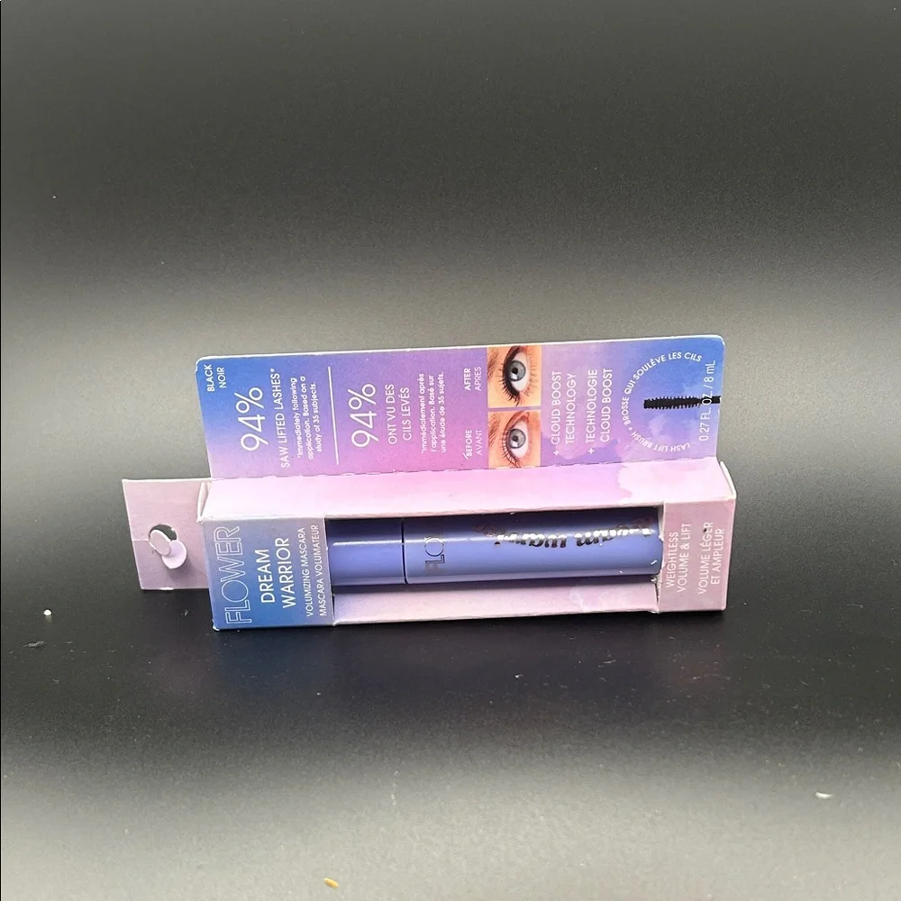 Flower Dream Warrior Volumizing Mascara - Black